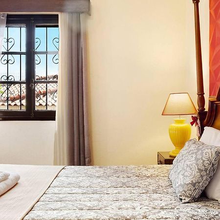 Suites Pinto Coelho Canico  Exterior photo
