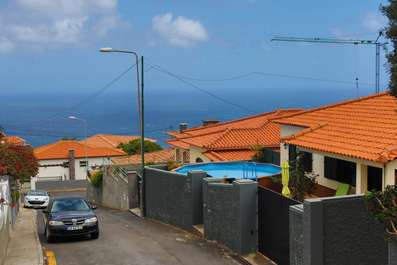Suites Pinto Coelho Canico  Exterior photo