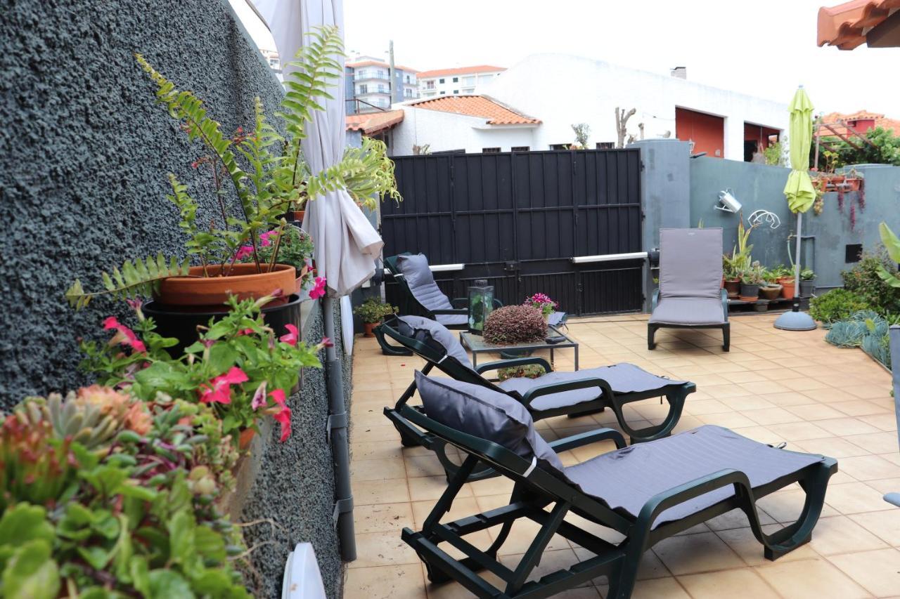 Suites Pinto Coelho Canico  Exterior photo